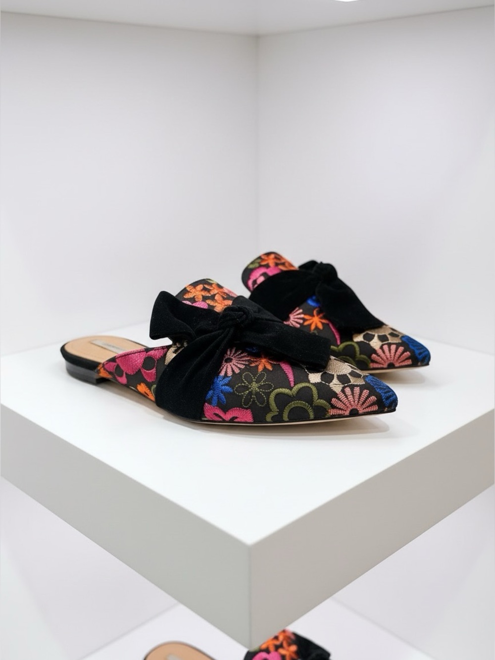 Tahari Pandora Black Floral Embroidered Bow Mules